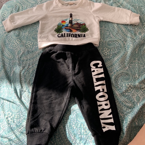 Beautiful baby boy set size 3-6 used only once - Picture 2 of 3